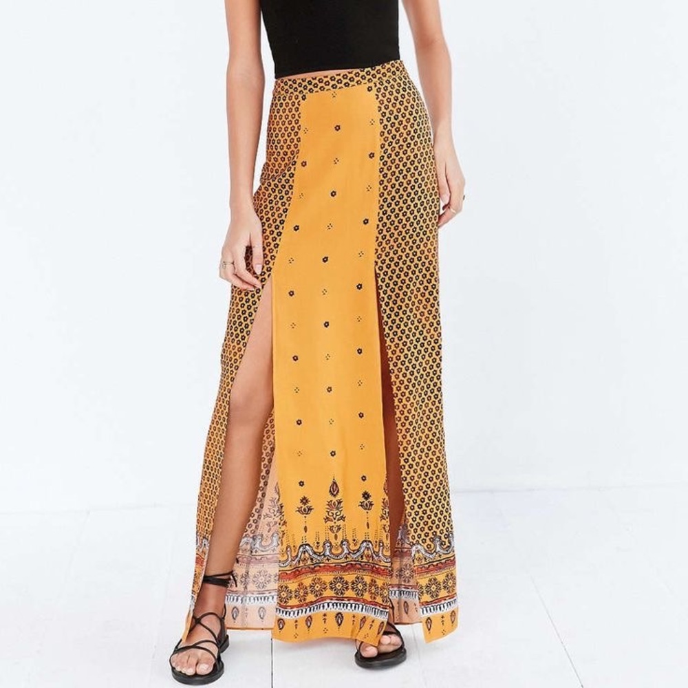Ecote Mixed Print Split-Front Maxi Skirt | Urban Outfitters